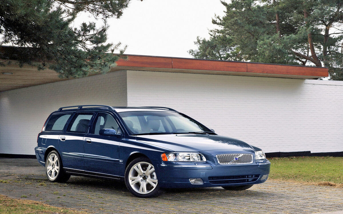 Volvo V70 T5  Volvo V70 T5
