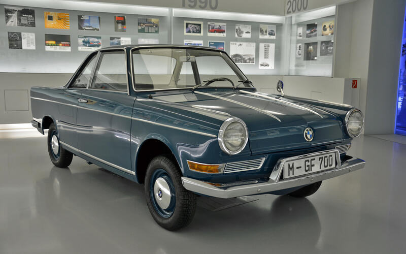 700 (1959) 700 (1959)