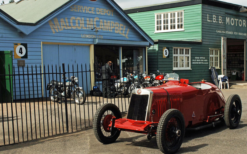 Brooklands (UK) Brooklands (UK)
