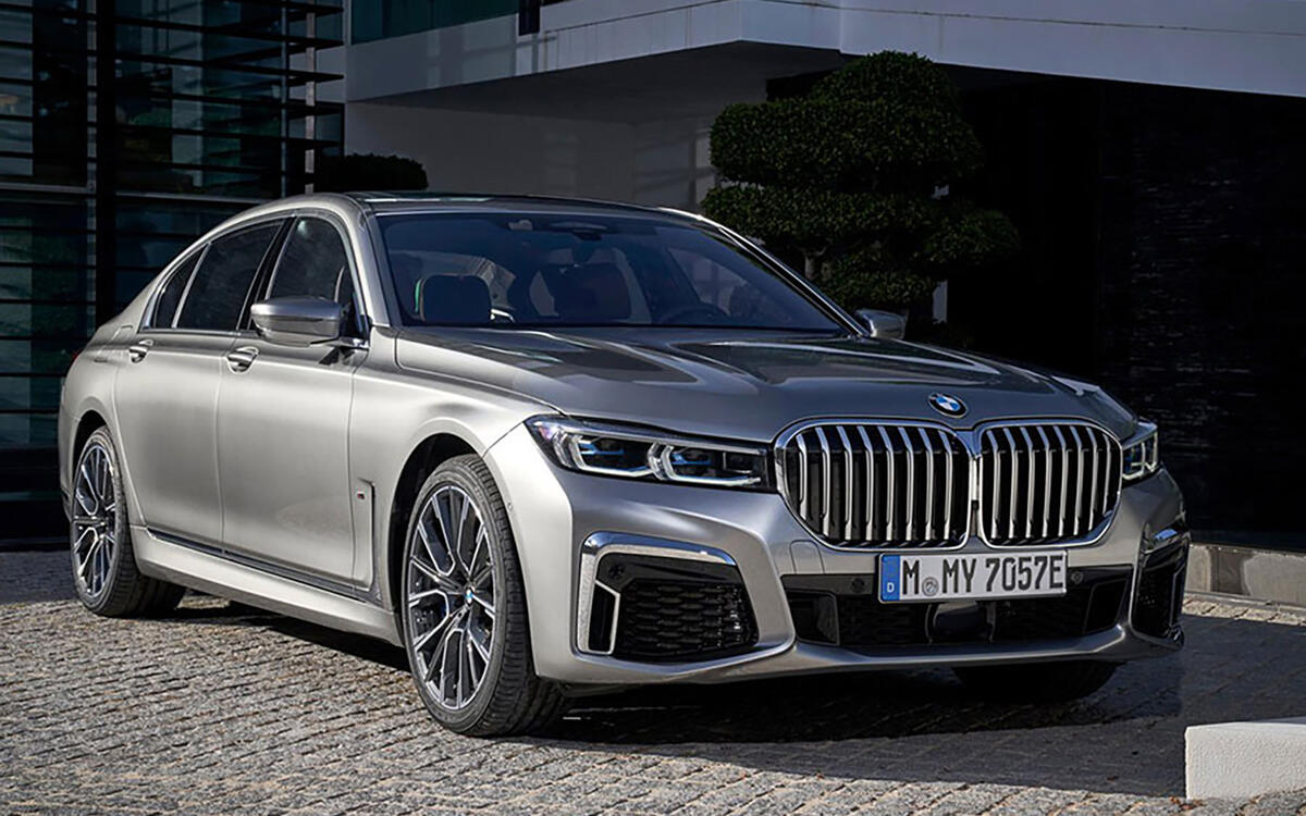 BMW 745e Plug-in Hybrid BMW 745e Plug-in Hybrid