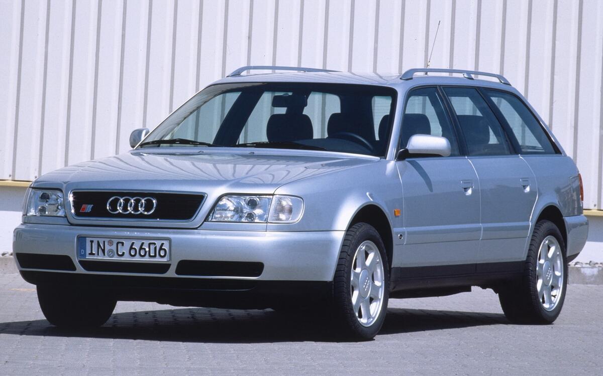 The S6 (C4, 1994) The S6 (C4, 1994)