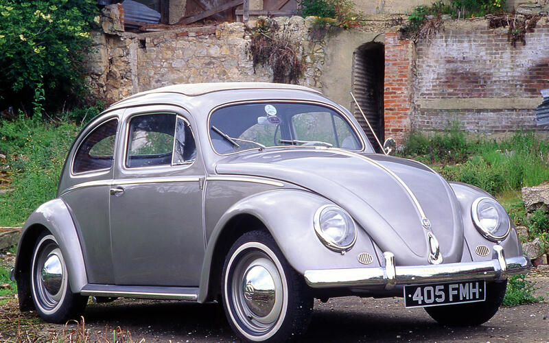 Volkswagen Beetle (1945)