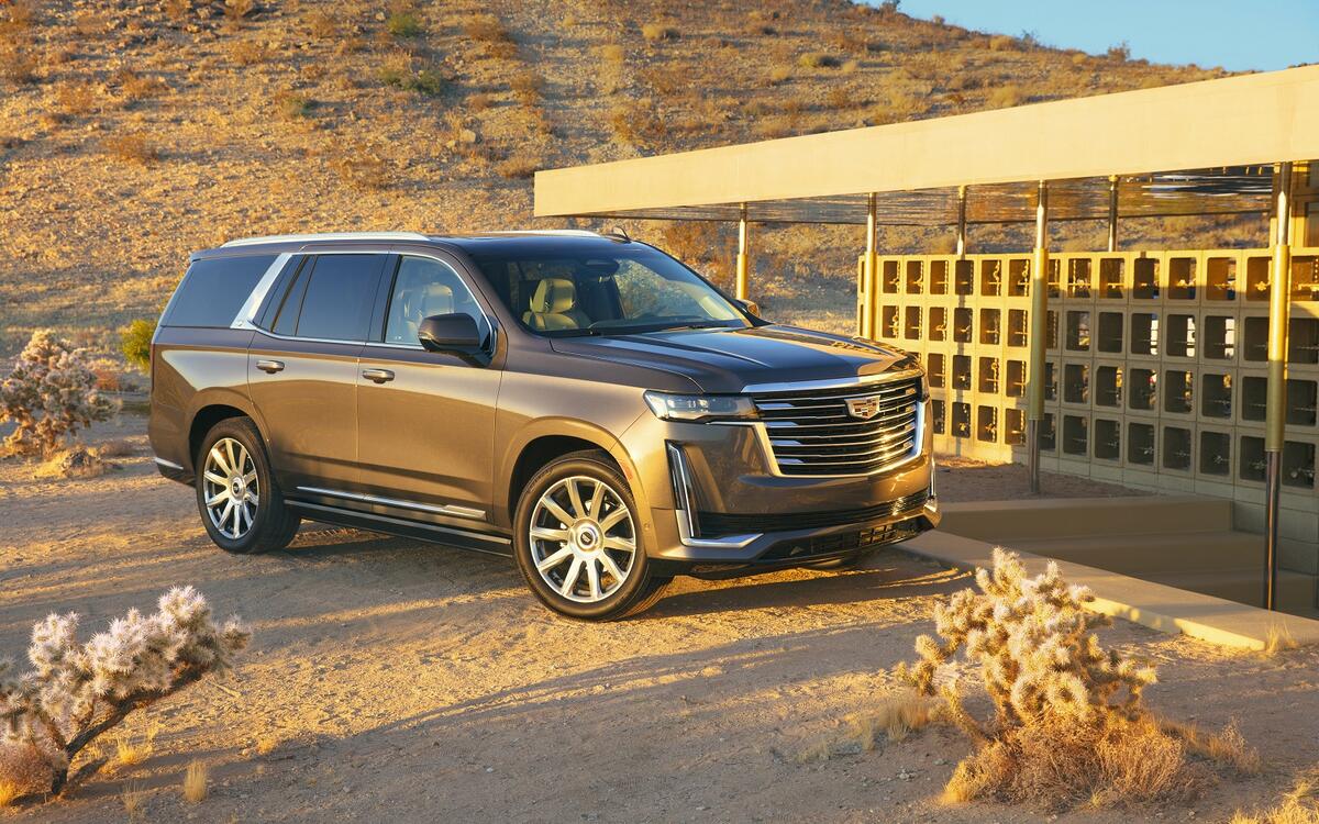 Cadillac vs. Lincoln Cadillac vs. Lincoln