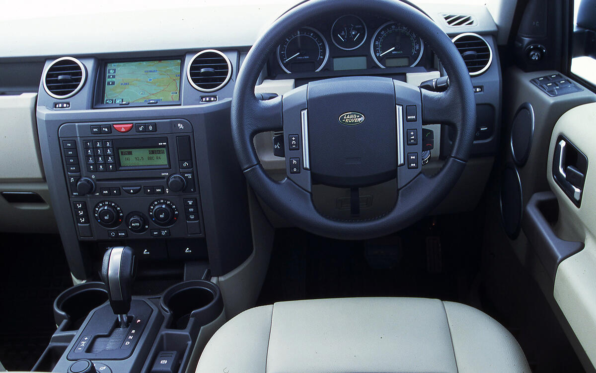 8. Land Rover Discovery 8. Land Rover Discovery