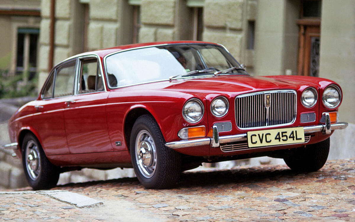 Jaguar XJ6 S1 (1968) Jaguar XJ6 S1 (1968)