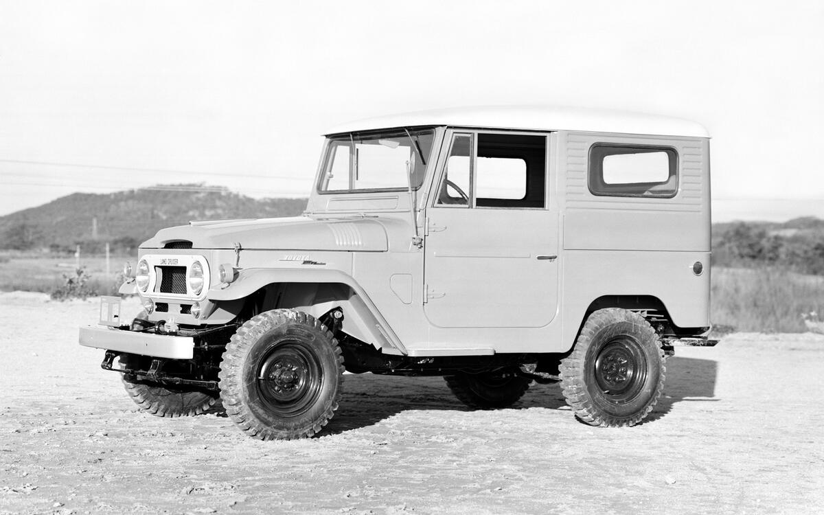 Toyota FJ40 (1960) Toyota FJ40 (1960)