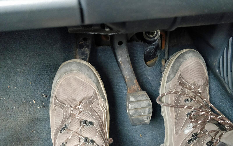 Riding the clutch Riding the clutch