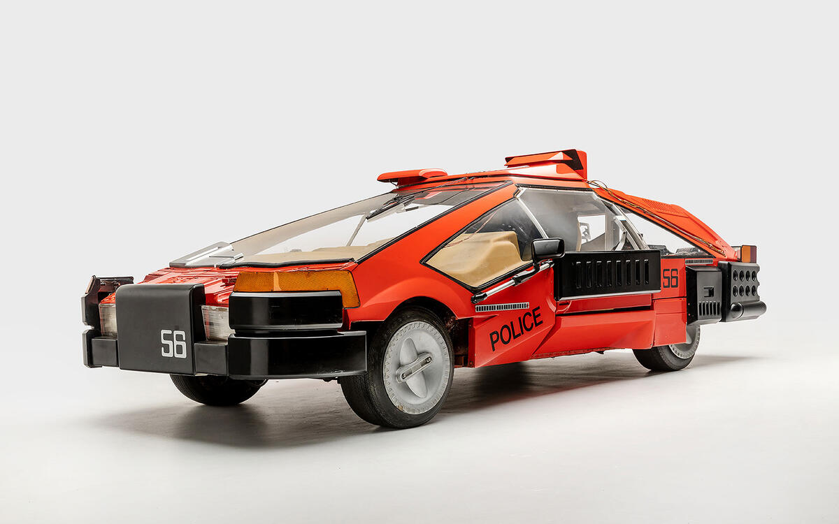 Deckard’s Sedan (1982) Deckard’s Sedan (1982)