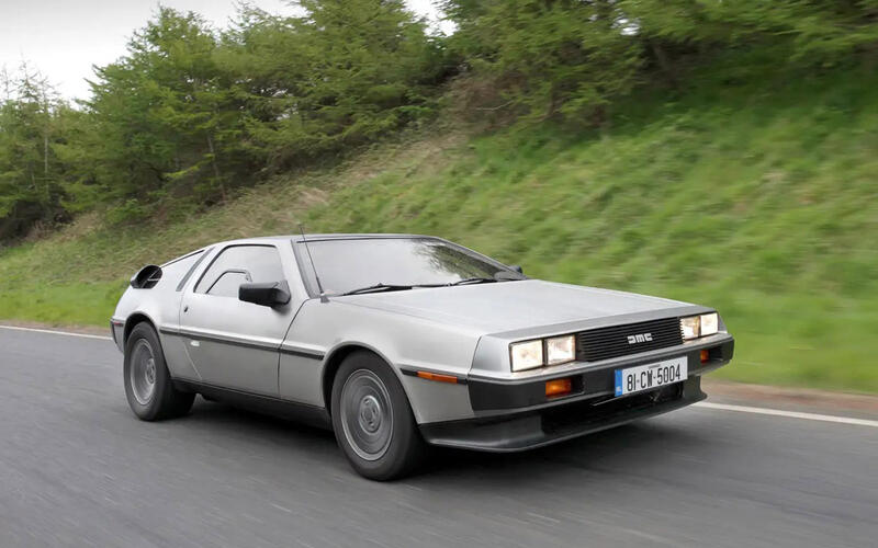 DeLorean DMC-12