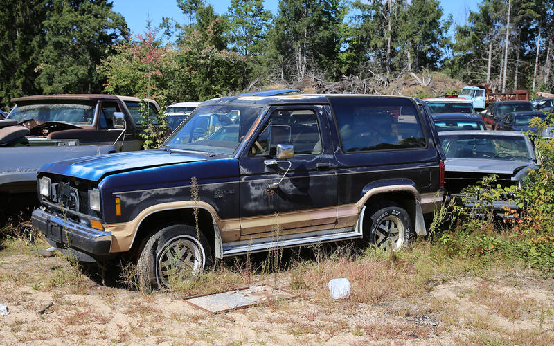 FORD BRONCO EDDIE BAUER