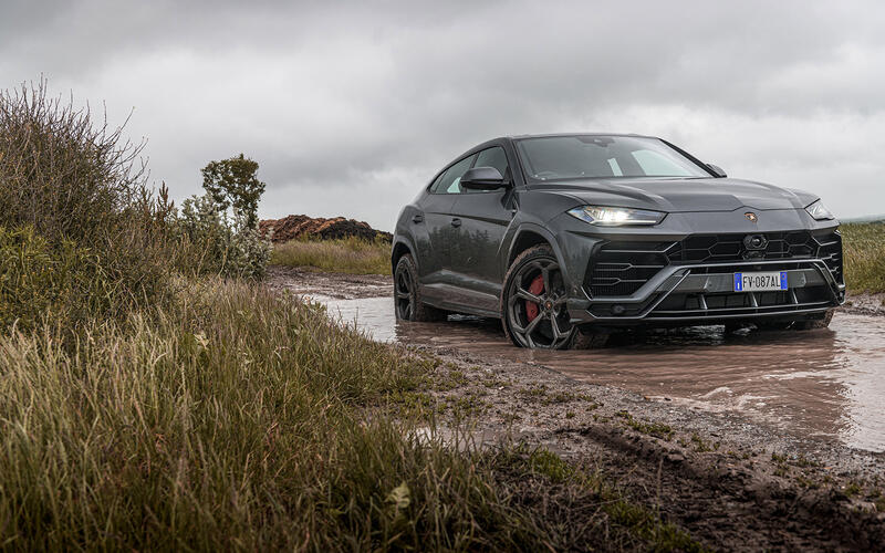 Lamborghini – Urus, 2018-present: 25,000+