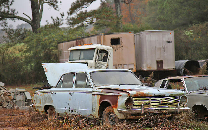 PLYMOUTH VALIANT - 1965 