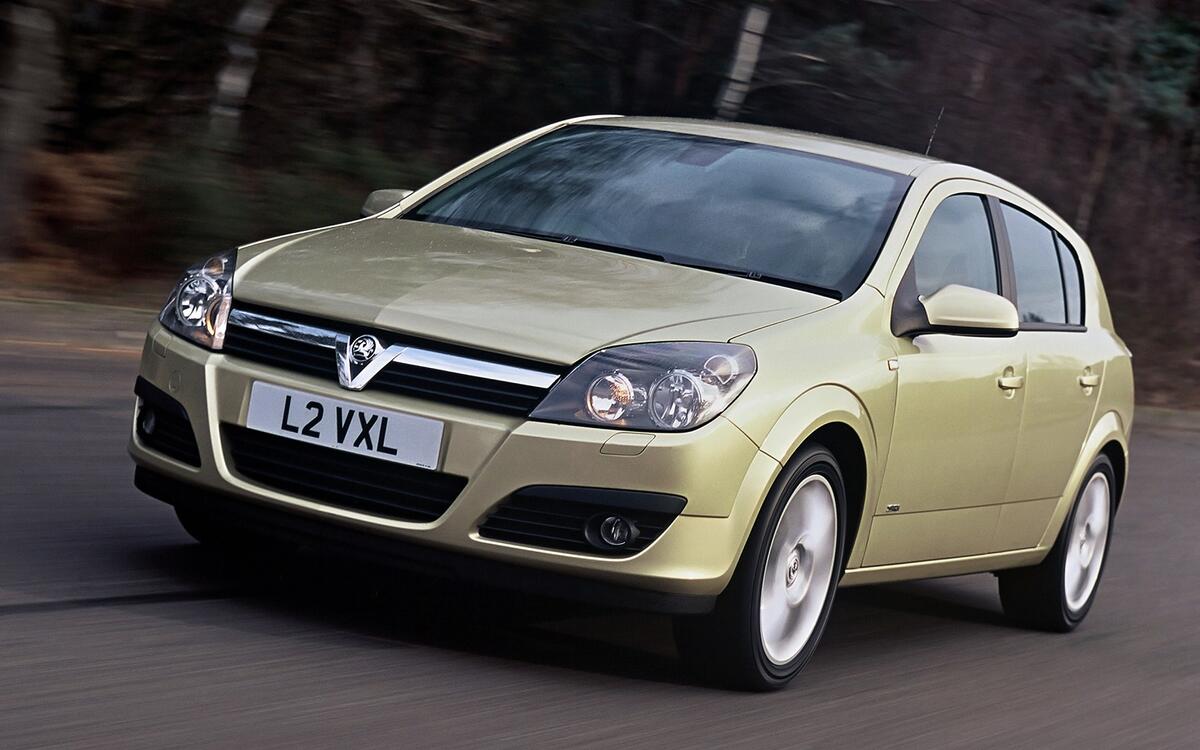 4: Vauxhall Astra (67,729 sold) 4: Vauxhall Astra (67,729 sold)