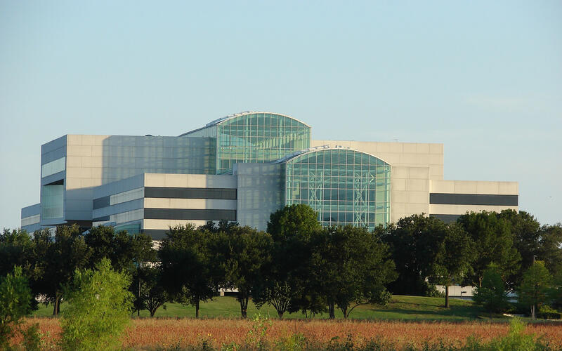 GM's Electronic Data Systems