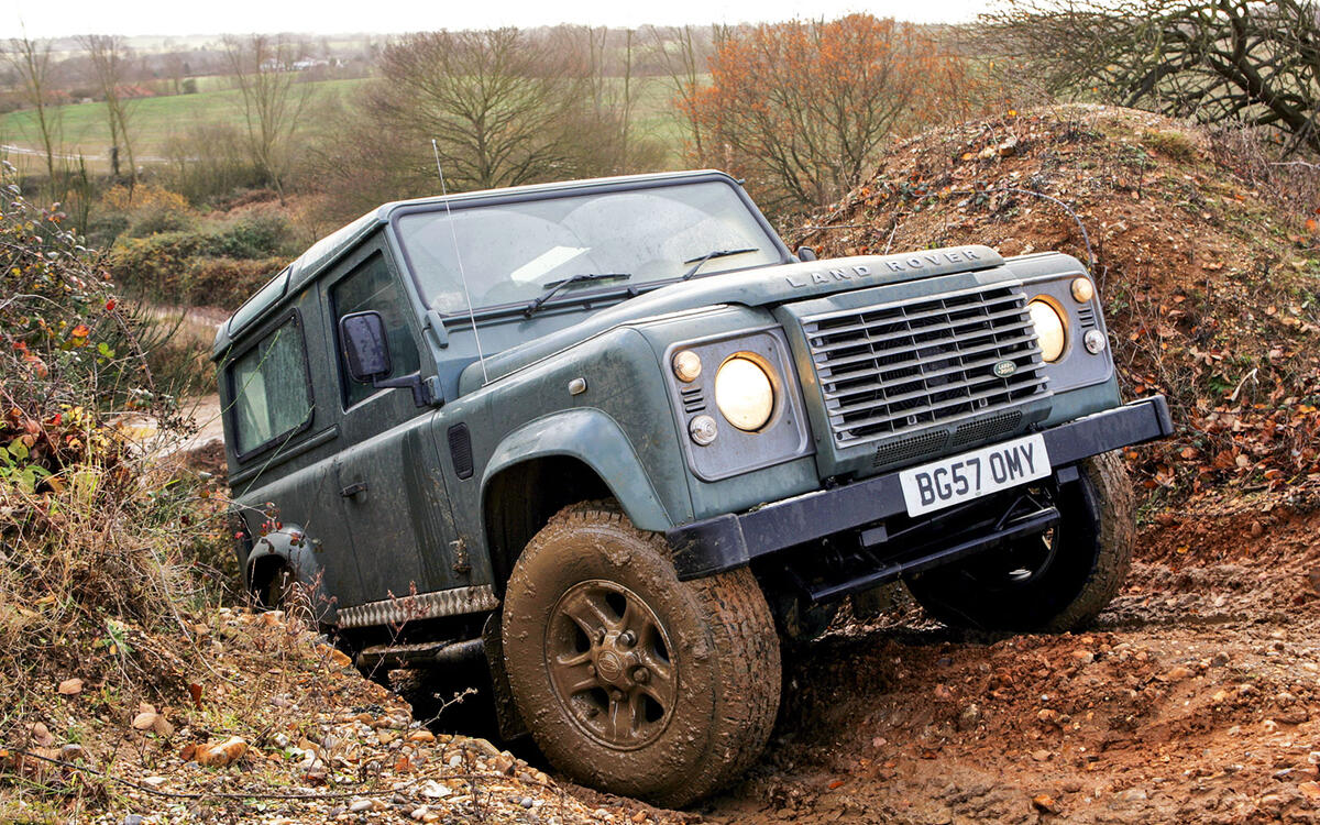 LAND ROVER DEFENDER 90 1990-2016 - from £6000