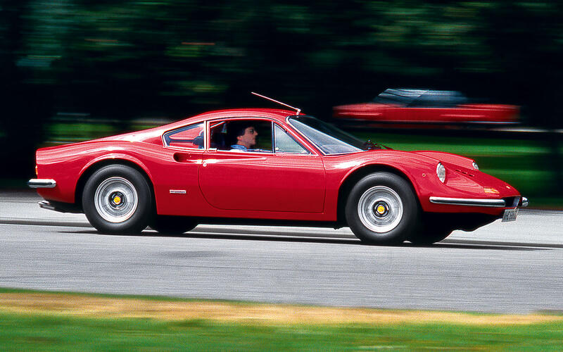 16 1969 Ferrari Dino 246 GT