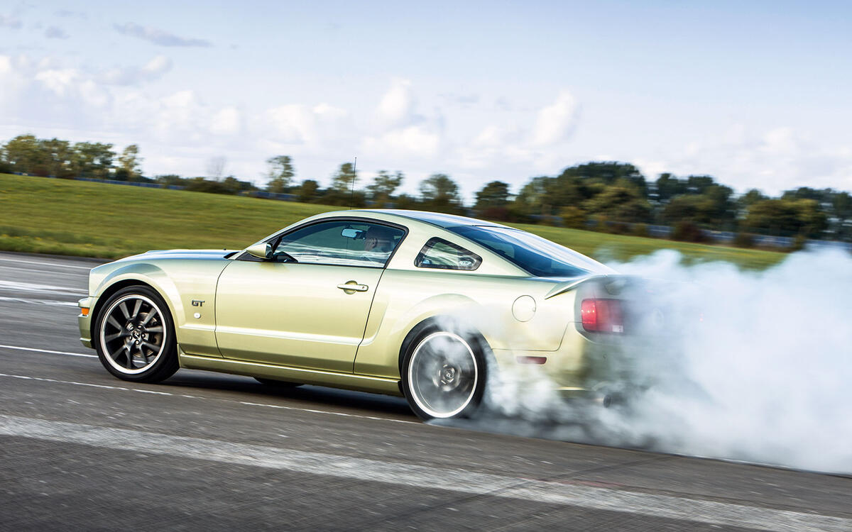 FORD MUSTANG 2004-2014 - £8000-£100,000 FORD MUSTANG 2004-2014 - £8000-£100,000