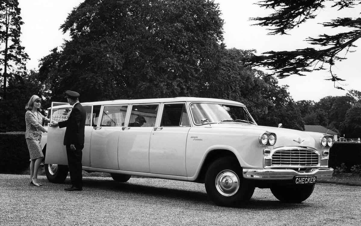 Checker Aerobus (1961)