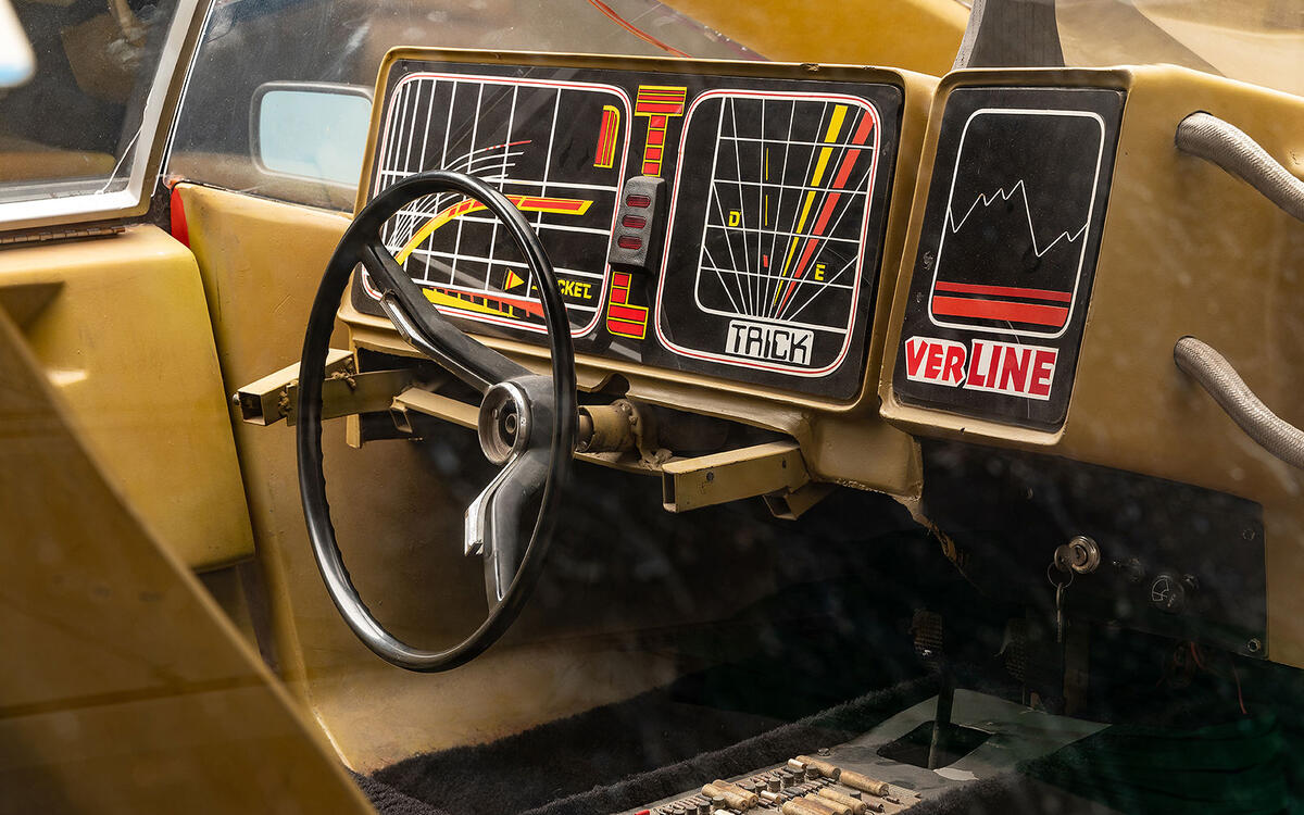 Deckard’s Sedan (1982) Deckard’s Sedan (1982)