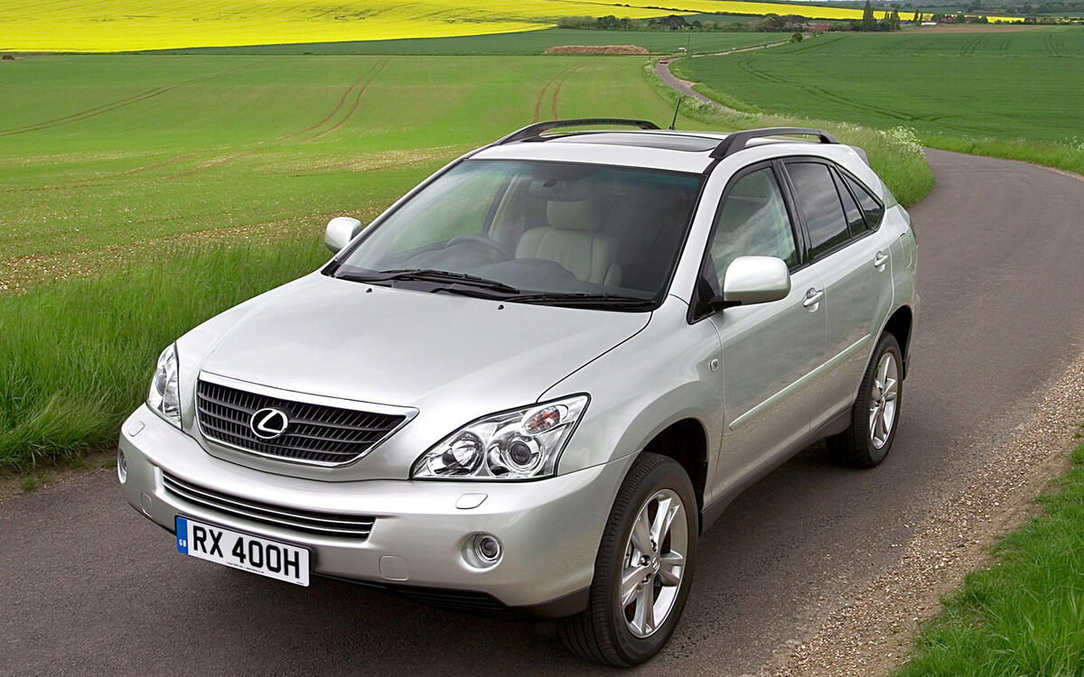 Lexus RX400h (from £4000)
