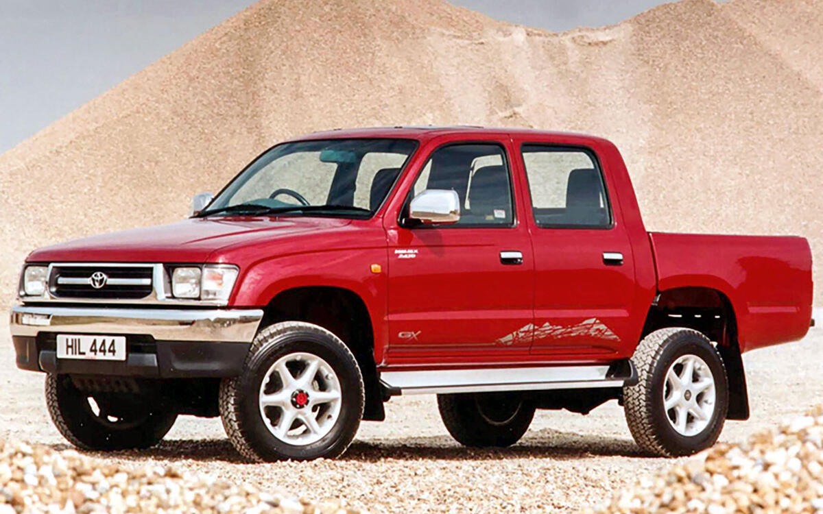 TOYOTA HILUX 1988-2004 - £5000-£7000 TOYOTA HILUX 1988-2004 - £5000-£7000