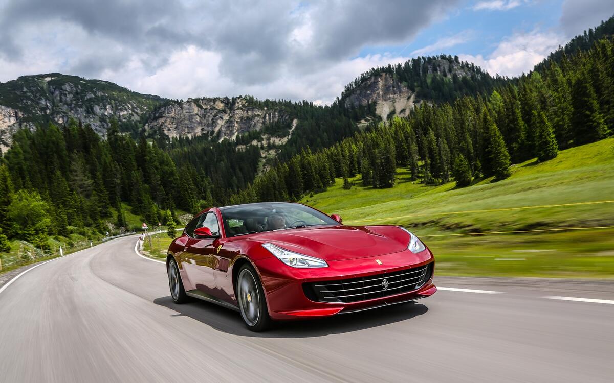 Ferrari GTC4Lusso Ferrari GTC4Lusso