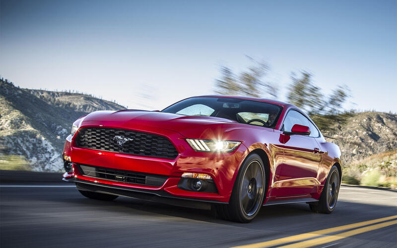 FORD MUSTANG 