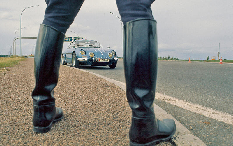 1: Alpine A110 (France)
