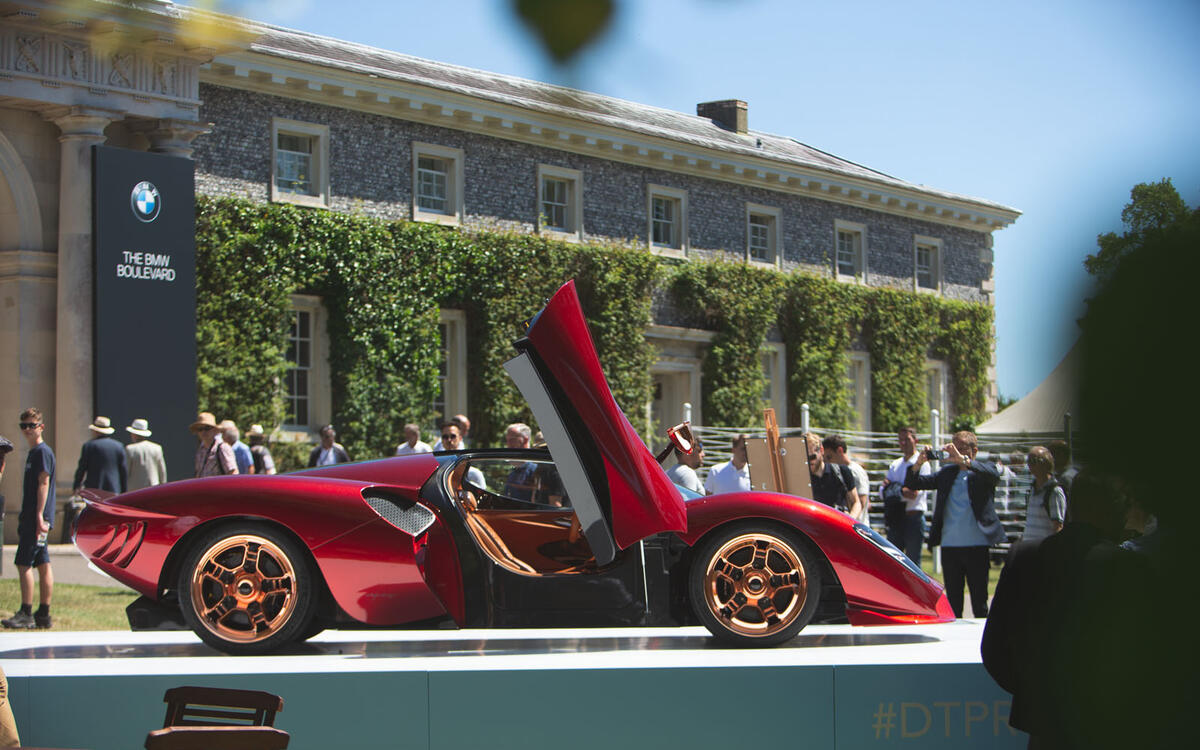 De Tomaso P72 wows with 60's throwback styling De Tomaso P72 wows with 60's throwback styling
