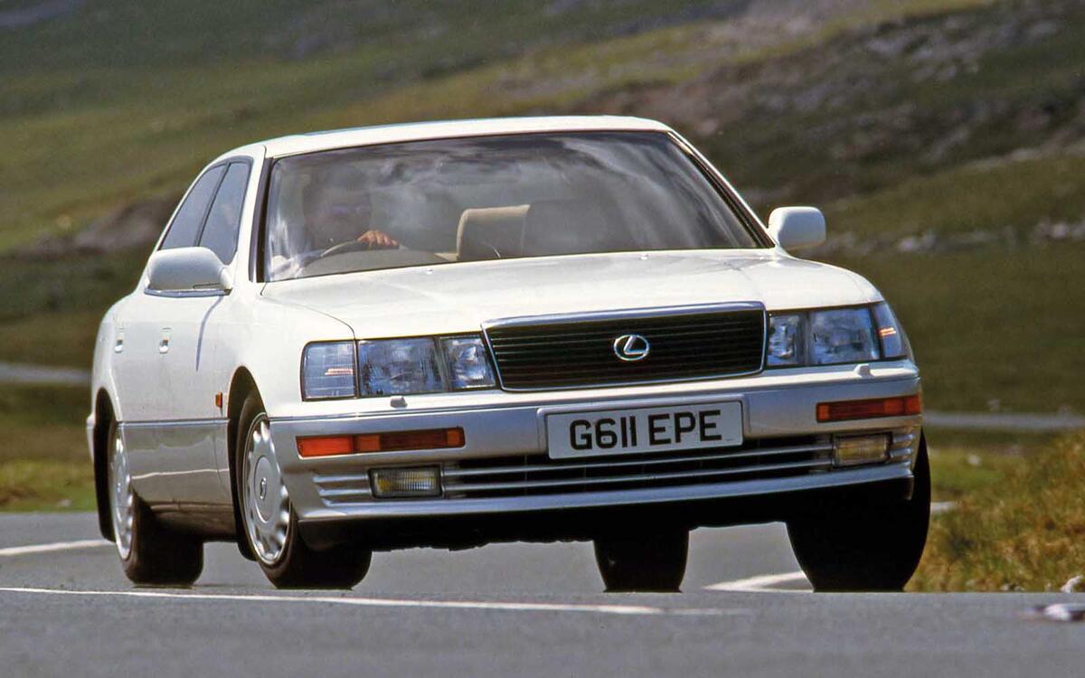 Lexus LS 400