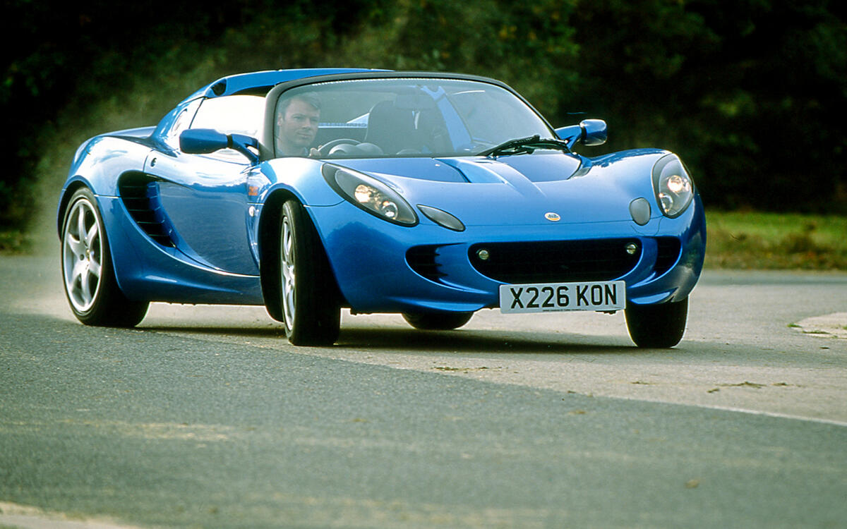7: Lotus Elise 2 (2000-06) – 4,535 sold 7: Lotus Elise 2 (2000-06) – 4,535 sold