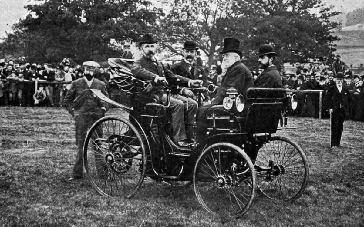 1895: Panhard-Levassor Panhard-Levassor 3¾hp