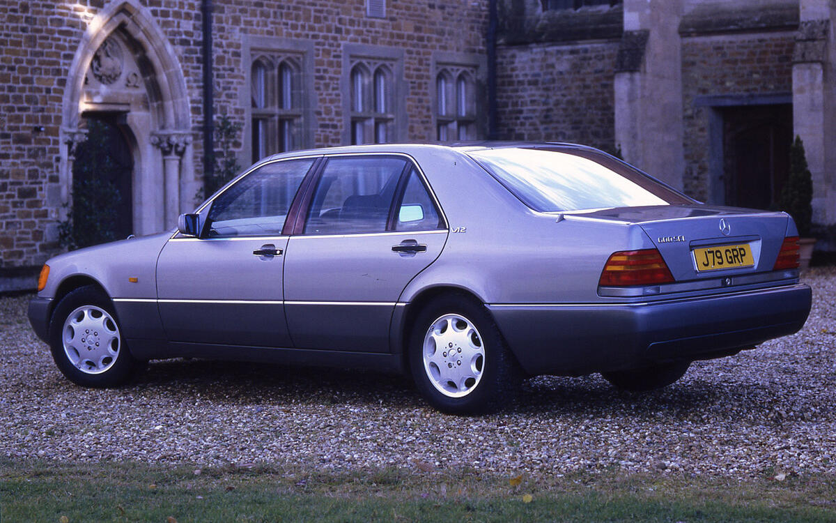 High Tech  Mercedes-Benz S-Class W140
