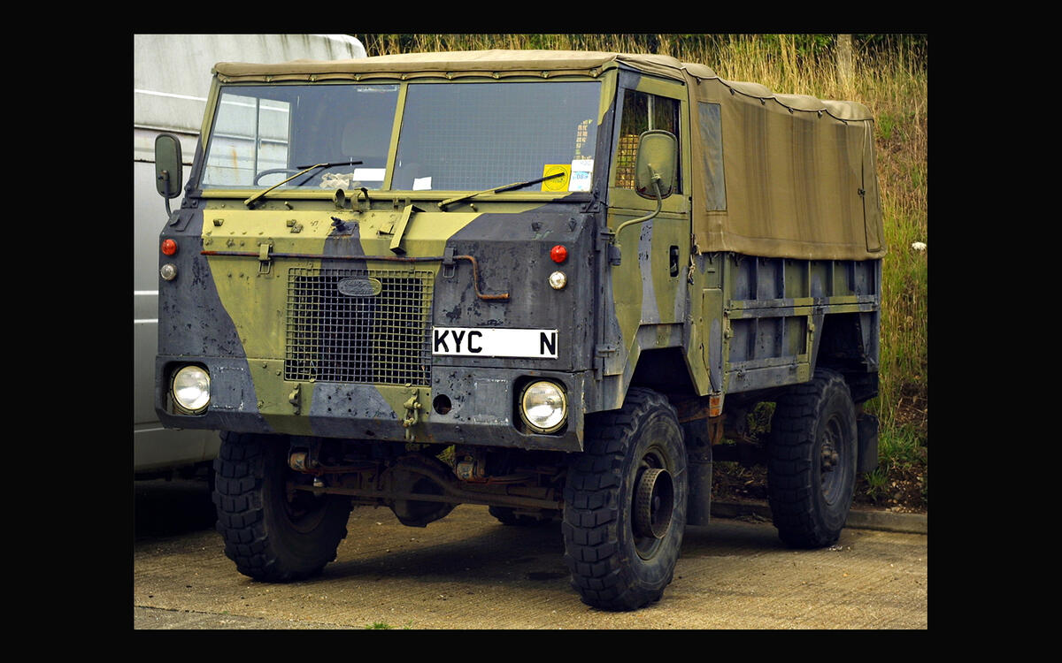 Land Rover 101 Forward Control (1972)
