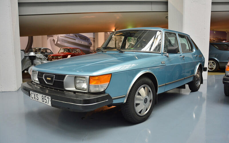 900 GLE (1979)