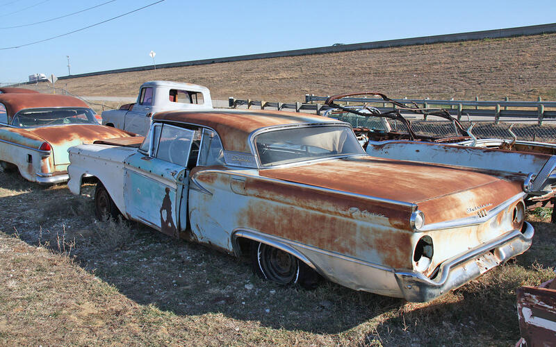FORD FAIRLANE 500 SKYLINER - 1959