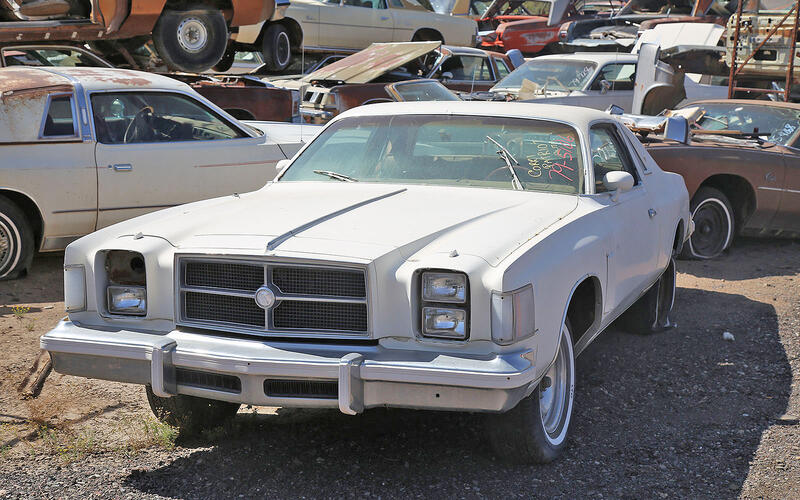CHRYSLER 300 1979