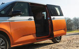 07 Volkswagen Multivan RT 2023 sliding door