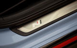 Hyundai Veloster N 2018 review - kickplates