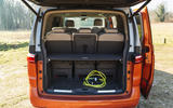 15 Volkswagen Multivan RT 2023 boot
