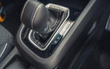 17 Renault Arkana 2021 road test review gearstick 17 Renault Arkana 2021 road test review gearstick