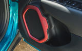 20 Jeep Renegade 4xe 2021 RT speakers