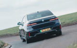 26 BMW I7 RT 2023 rear cornering