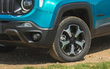 6 Jeep Renegade 4xe 2021 RT alloy wheels