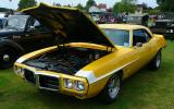 Volunteering helps keep the classic car world moving