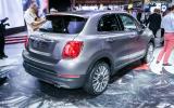 Fiat 500X compact crossover unveiled
