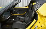 Alfa Romeo 4C Spider front seats