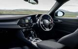 Alfa Romeo Giulia Intensa interior dash