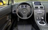 Aston Martin V8 Vantage Roadster's dashboard