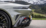 AstonMartinVantageRoadster03